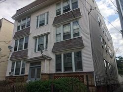 Pre-foreclosure Listing in Ellis Ave IRVINGTON, NJ 07111