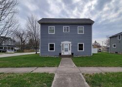  N Main St, Warren IN