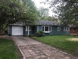 Pre-foreclosure in  Sheridan Rd Champaign, IL 61821