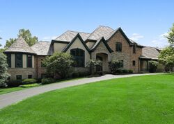 Pre-foreclosure in  Jacqueline Ln Fox River Grove, IL 60021