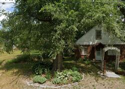 Pre-foreclosure in  Avenue A Rock Falls, IL 61071