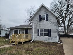  E 8th St, Rock Falls IL