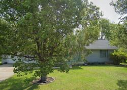 Pre-foreclosure in  Price Pl Williamsville, IL 62693