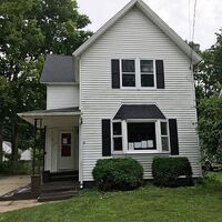 Pre-foreclosure in  6TH AVE Rock Falls, IL 61071