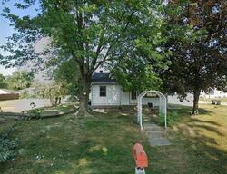 Pre-foreclosure in  Elm Ave Sterling, IL 61081