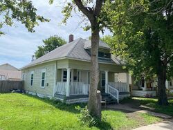 Pre-foreclosure in  S Market St Wichita, KS 67211