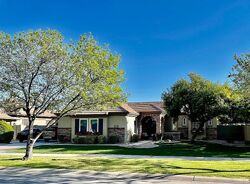 Pre-foreclosure in  E Park Ave Gilbert, AZ 85234