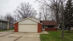 Pre-foreclosure in  DENISE DR North Ridgeville, OH 44039