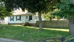 Pre-foreclosure in  Bellevue Ave Bettendorf, IA 52722