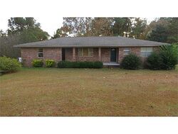 Pre-foreclosure in  Lawrence Daniels Ln Columbia, MS 39429