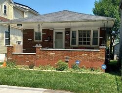 Pre-foreclosure in  Orleans Ave Niagara Falls, NY 14303
