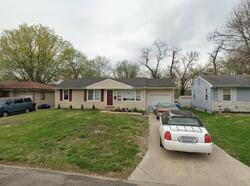 Pre-foreclosure in  Norine Ct Florissant, MO 63031