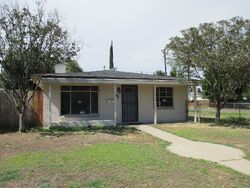 Pre-foreclosure in  E Buckingham Way Fresno, CA 93704
