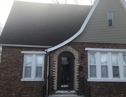 Pre-foreclosure in  MARSHFIELD AVE Harvey, IL 60426