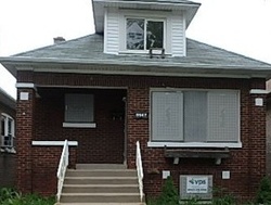 Pre-foreclosure in  S RACINE AVE Chicago, IL 60620