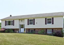 Pre-foreclosure in  Potters Rd Newton, NJ 07860
