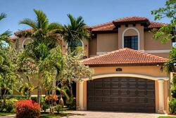 Pre-foreclosure in  NE 16TH ST Fort Lauderdale, FL 33304