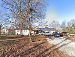 Pre-foreclosure in  Peach Tree Rd Byhalia, MS 38611