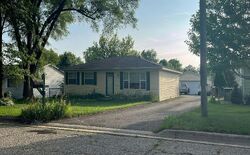 Pre-foreclosure in  Ethel St Brighton, MI 48116