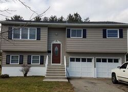 Pre-foreclosure in  Stratton Dr Mount Holly, NJ 08060