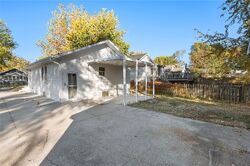Pre-foreclosure in  Cornell St Des Moines, IA 50313