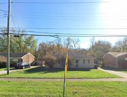 Pre-foreclosure in  Merioneth Dr Louisville, KY 40299