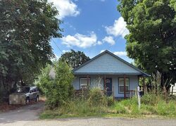 Pre-foreclosure in  Se Harold St Portland, OR 97266