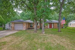 Pre-foreclosure in  Surveyors Rd Aubrey, TX 76227