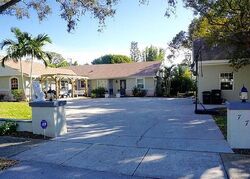 Pre-foreclosure in  Westmoreland Dr Sarasota, FL 34243