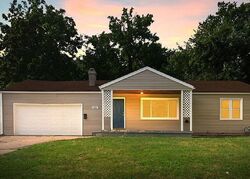  E 78th St, Kansas City MO