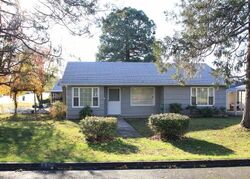 Pre-foreclosure in  N 5th St Central Point, OR 97502