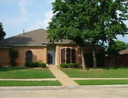 Pre-foreclosure in  Parkside Trl Lewisville, TX 75077