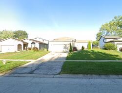 Pre-foreclosure in  BLACKHAWK DR University Park, IL 60484