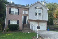 Pre-foreclosure in  Red Maple Ln Lithonia, GA 30058