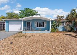 Pre-foreclosure in  Tahitian Dr Holiday, FL 34691