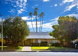  Burbank Blvd, Woodland Hills CA
