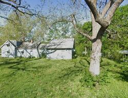 Pre-foreclosure in  Nw Buchanan St Topeka, KS 66608