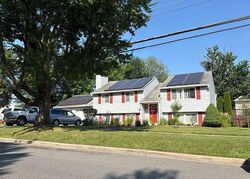 Pre-foreclosure in  Strawberry Knoll Rd Gaithersburg, MD 20879