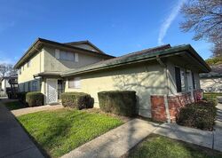 Pre-foreclosure in  Peppertree Way  Antioch, CA 94509