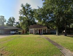 Pre-foreclosure in  Camellia Dr Beaumont, TX 77706