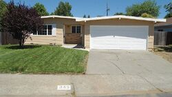 Pre-foreclosure in  Plum St Vacaville, CA 95688