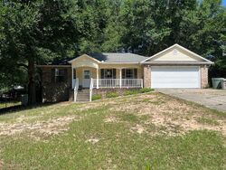 Pre-foreclosure in  Cobblestone Dr Pensacola, FL 32514