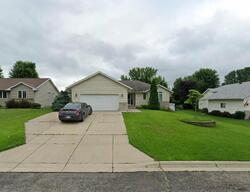 Pre-foreclosure in  Willowbrook Dr Ne Owatonna, MN 55060