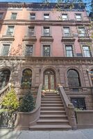 Pre-foreclosure in  W 69th St New York, NY 10023