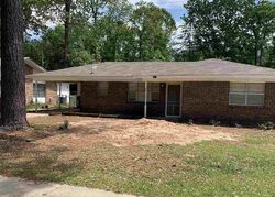  E Lake Dr, Pine Bluff AR