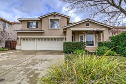 Pre-foreclosure in  Fox Hill Dr Rocklin, CA 95765