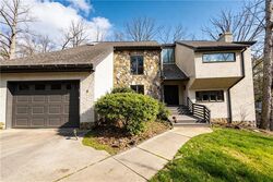 Pre-foreclosure in  Skyland Dr Roswell, GA 30075