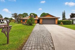 Pre-foreclosure in  Se Paramount Dr Stuart, FL 34997