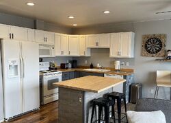 Pre-foreclosure in  Hillcrest Park Ct Anchorage, AK 99515