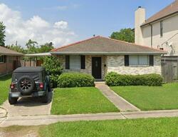 Pre-foreclosure in  Ocean Dr Metairie, LA 70005